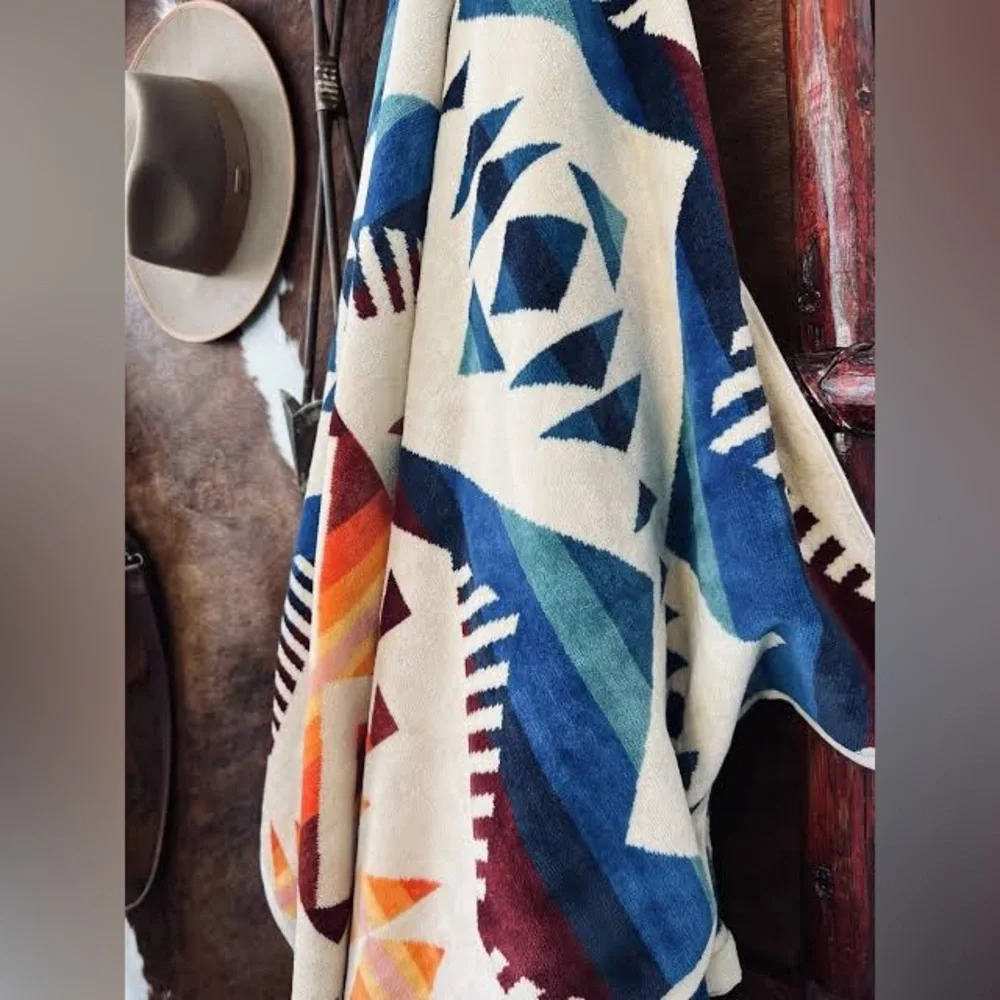 NWT Pendleton Spa Towel Los Lunas Jacquard Beach Pool XL 40x70 Oversized Cotton